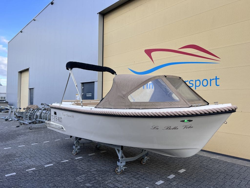 Lago Amore 595 + 30PK Suzuki 2021 - Main Image