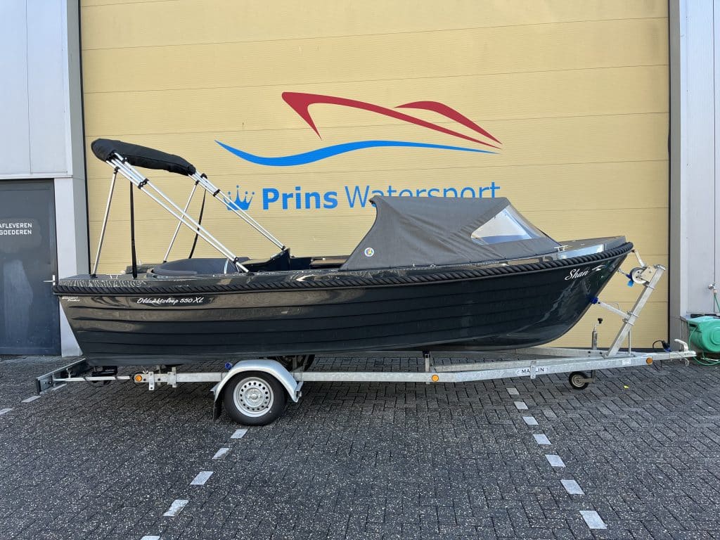 Oldambtsloep 550 xl + 9.8pk Tohatsu + trailer