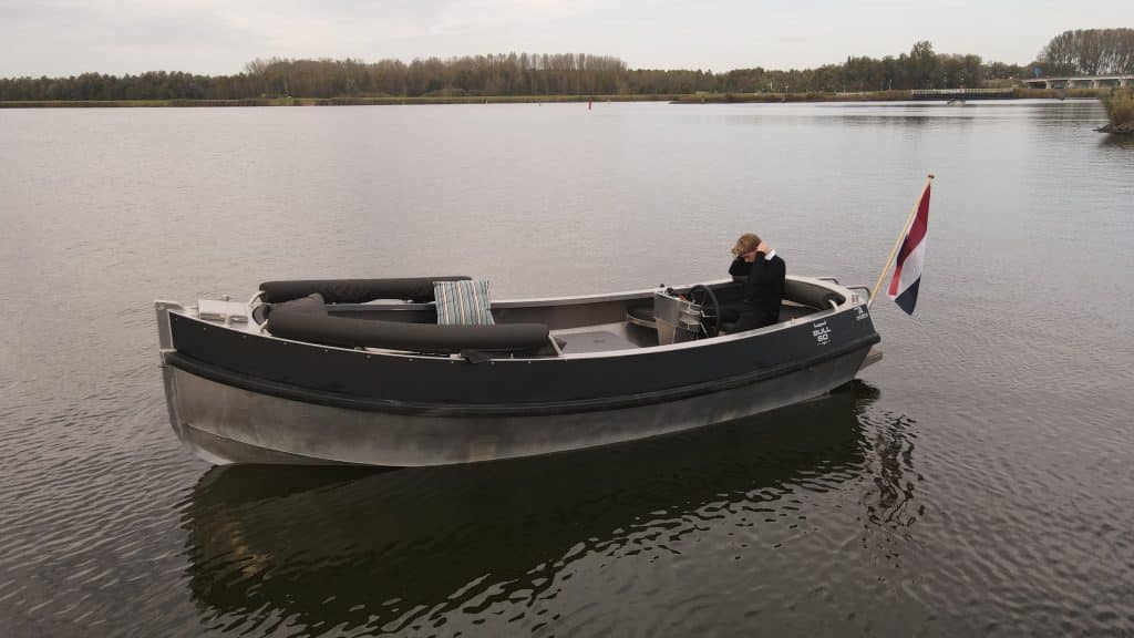 Alumax Bull 60 + 27pk Vetus 2014 - Main Image
