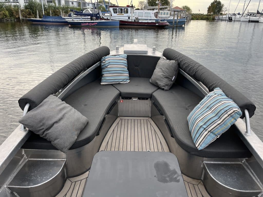 Alumax Bull 60 + 27pk Vetus 2014 - Main Image