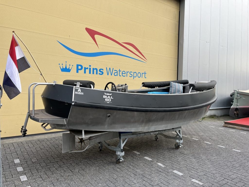 Alumax Bull 60 + 27pk Vetus 2014 - Main Image