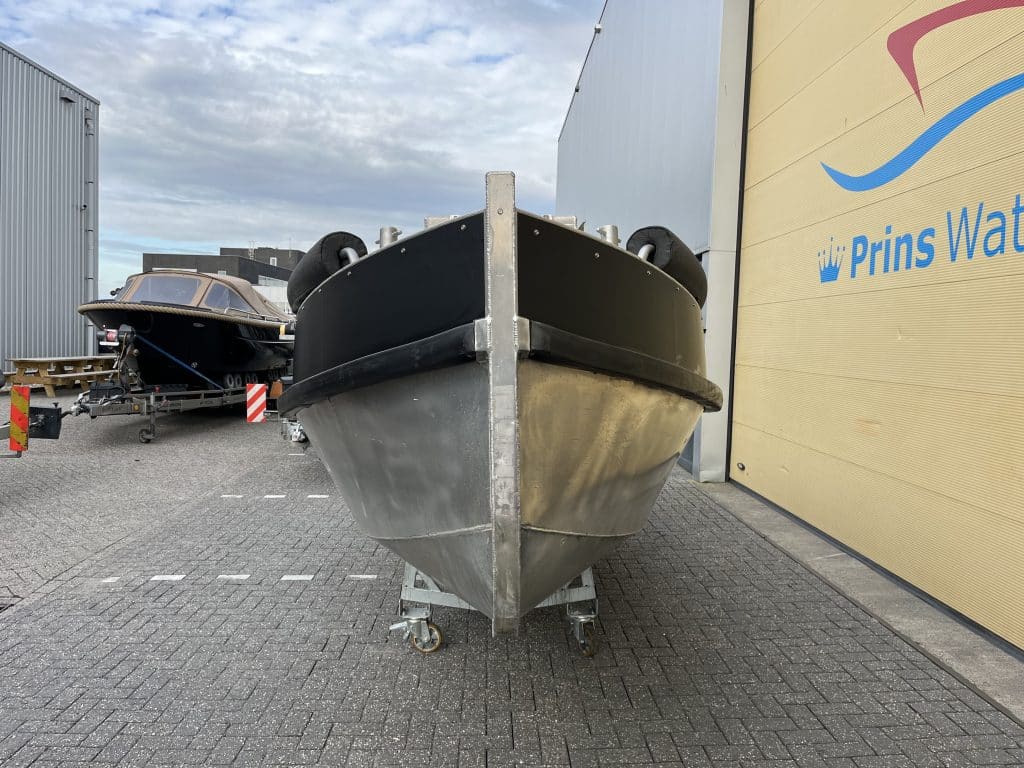 Alumax Bull 60 + 27pk Vetus 2014 - Main Image