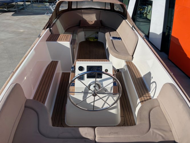 Lifestyle 750 Tender


                




       - Main Image